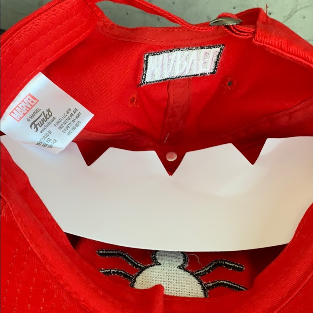 🛍🛍Marvel cap adjustable back - Picture 4 of 4
